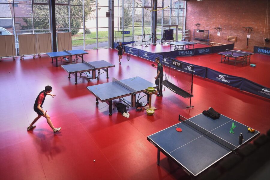 Photo en hauteur tennis de table